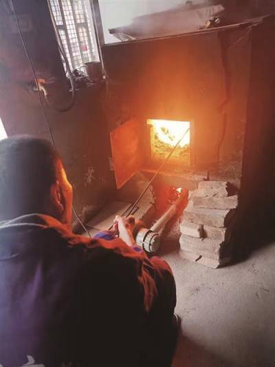 用来煮粽子的新式土灶